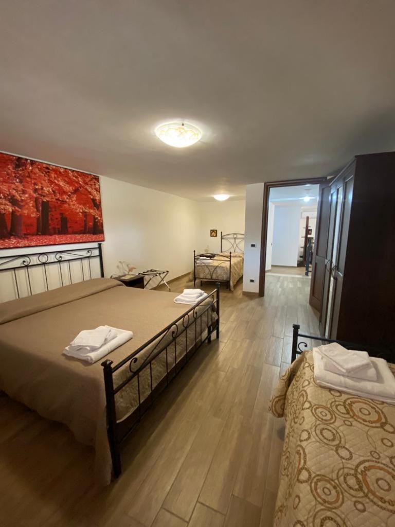 La Casa Del Borgo-Intero Appartamento 拉蒂纳 外观 照片